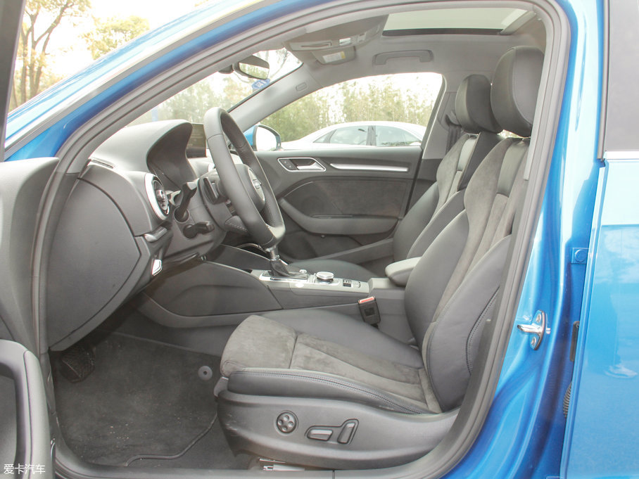 2017?yun)WA3 40 TFSI L(fng)