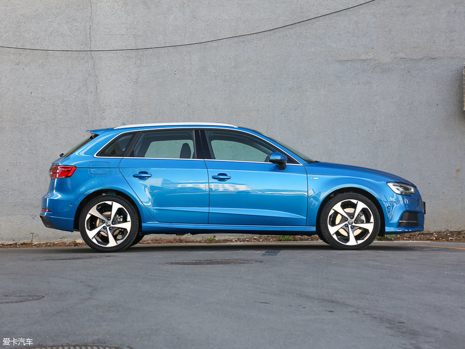 2017WA3 40 TFSI \(yn)