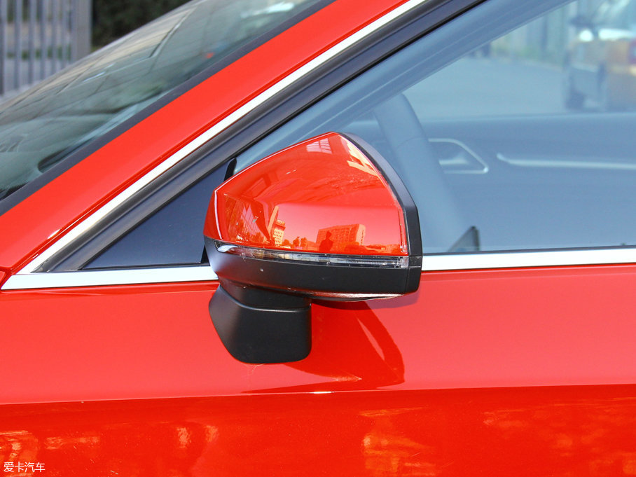 2017?yun)WA3 40 TFSI L(fng)