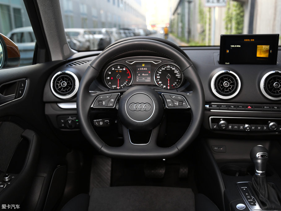 2017?yun)WA3 40 TFSI \(yn)(dng)