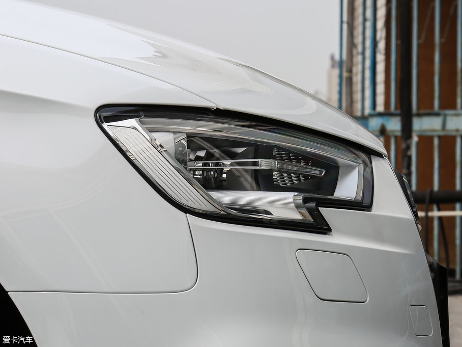 2017WA3 35 TFSI M(jn)ȡ