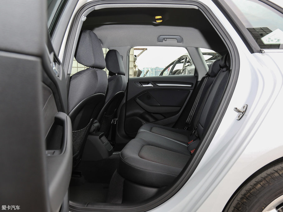 2017?yun)WA3 35 TFSI M(jn)ȡ