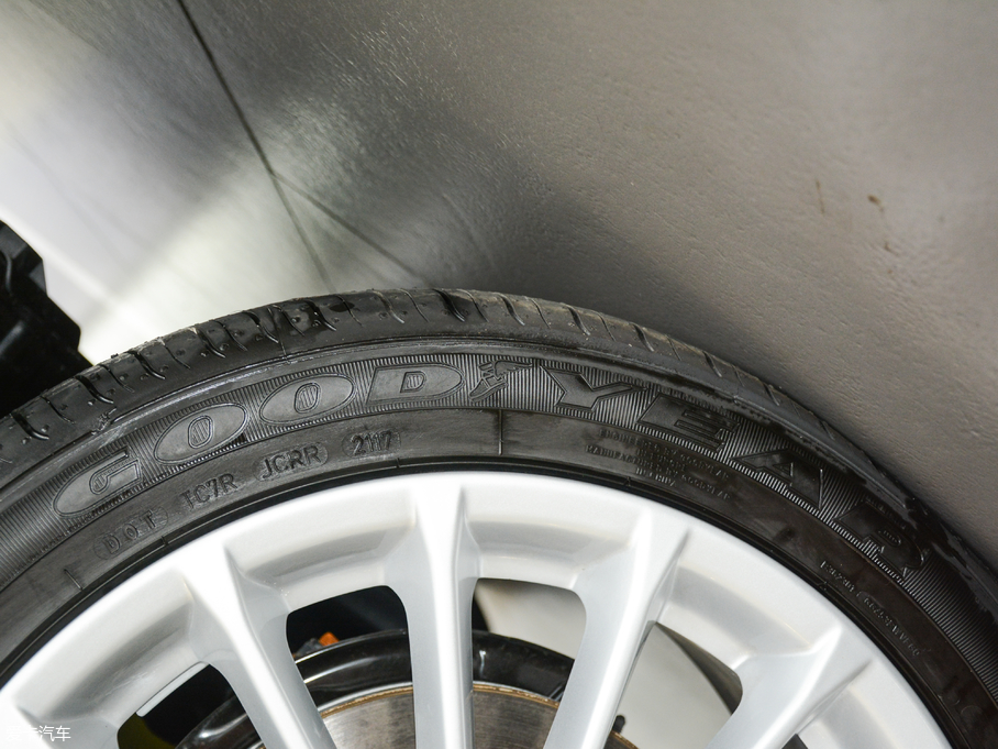 2017?yun)WA3 35 TFSI r(sh)