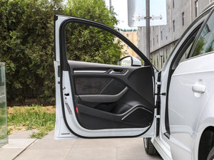 201740 TFSI \ {λ܇T