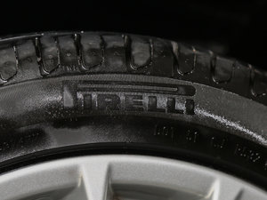 201735 TFSI r ݆̥Ʒ