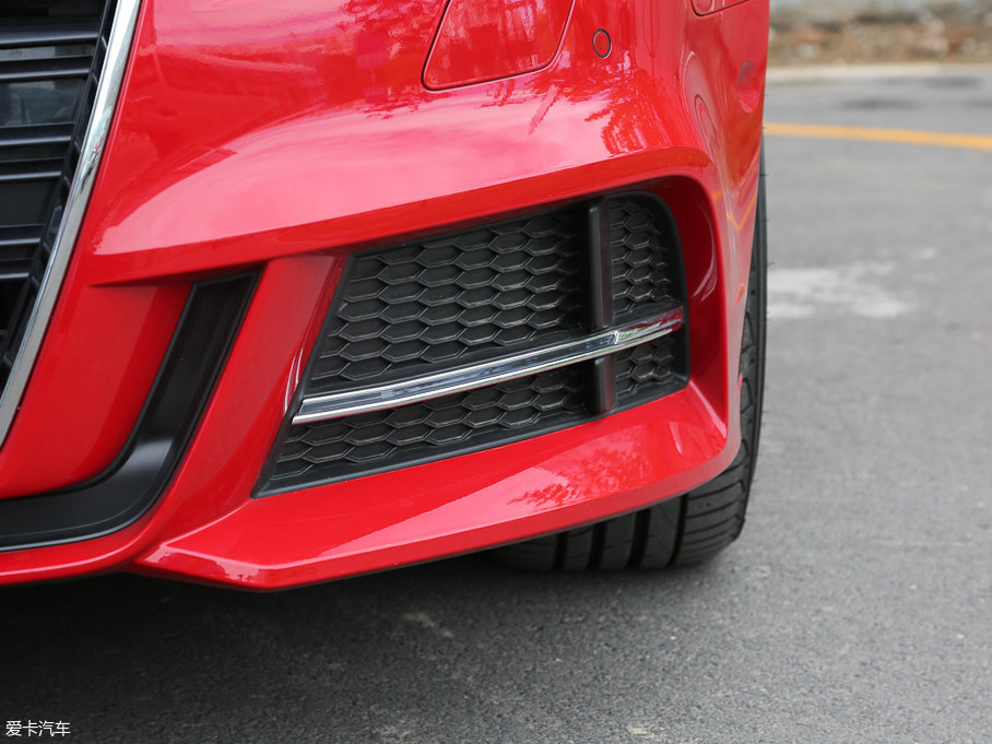 2017WA3 Limousine 40 TFSI \