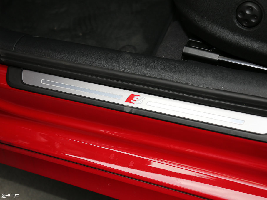 2017WA3 Limousine 40 TFSI \