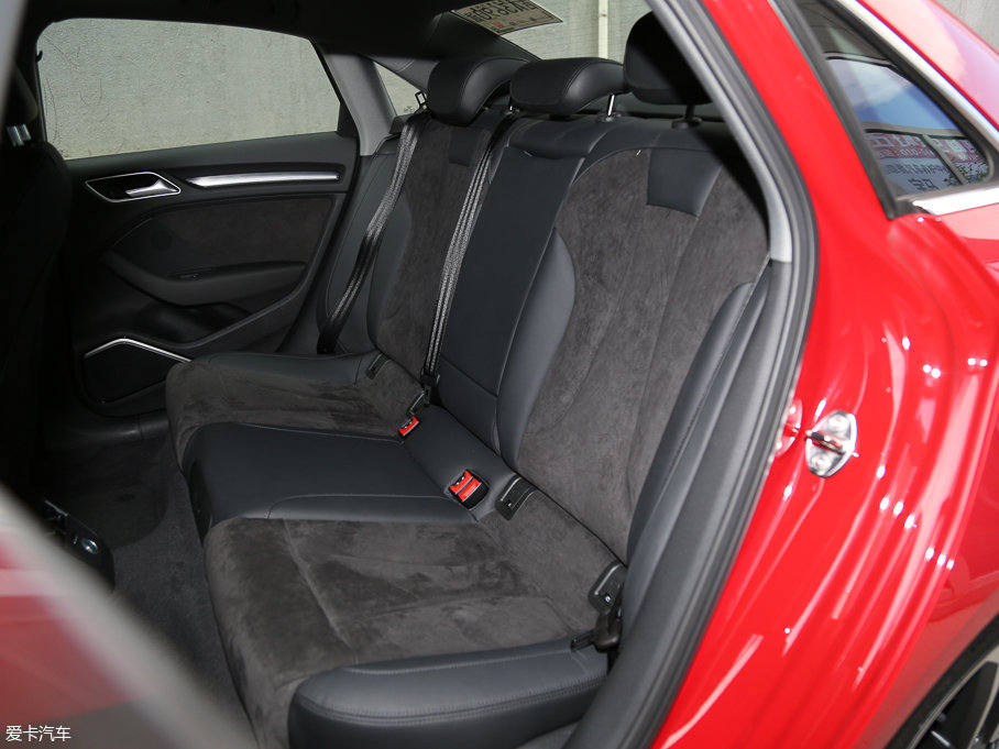 2017WA3 Limousine 40 TFSI \