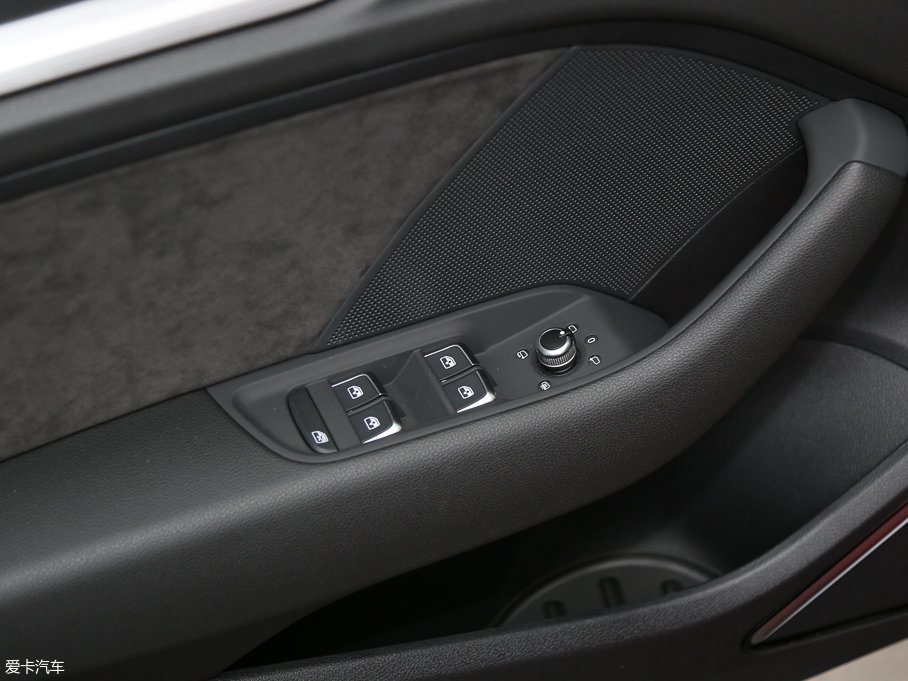 2017WA3 Limousine 40 TFSI \