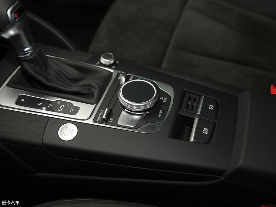 2017WA3 Limousine 40 TFSI \