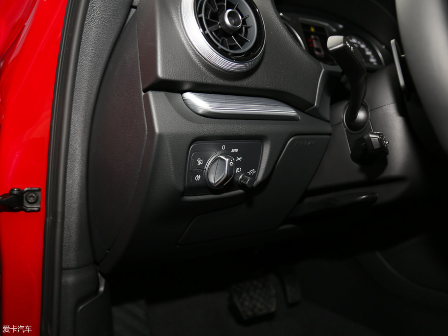 2017WA3 Limousine 40 TFSI \