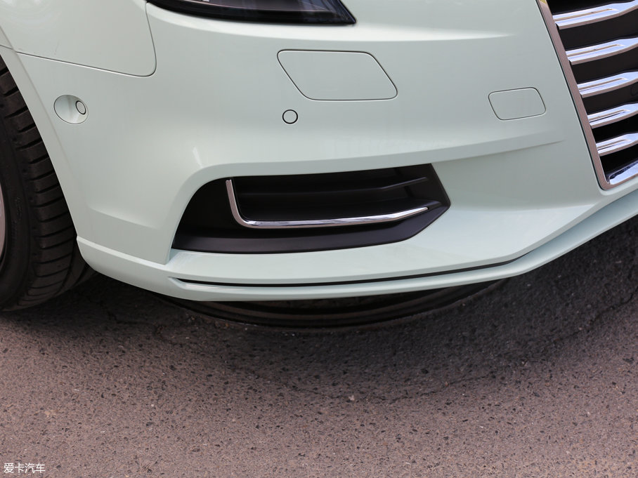 2017WA3 Limousine 40 TFSI L