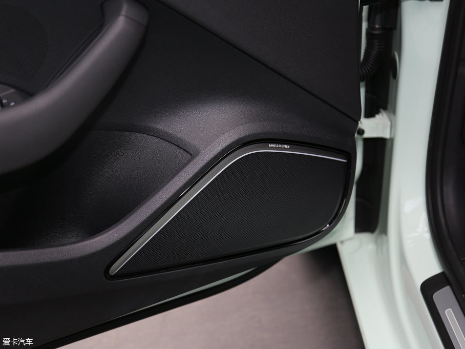 2017WA3 Limousine 40 TFSI L