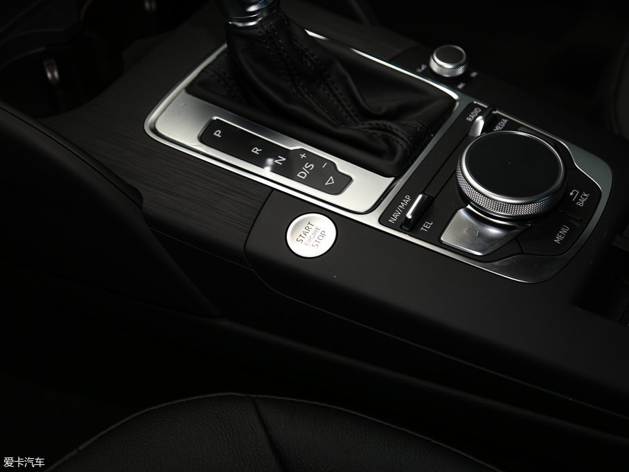 2017WA3 Limousine 40 TFSI L