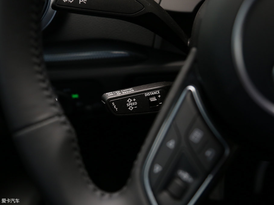 2017WA3 Limousine 40 TFSI L