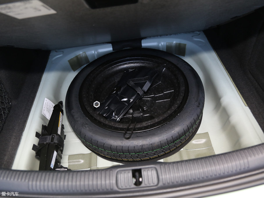 2017WA3 Limousine 40 TFSI L