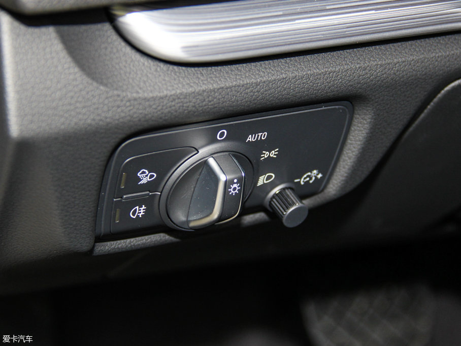 2017WA3 Limousine 40 TFSI \