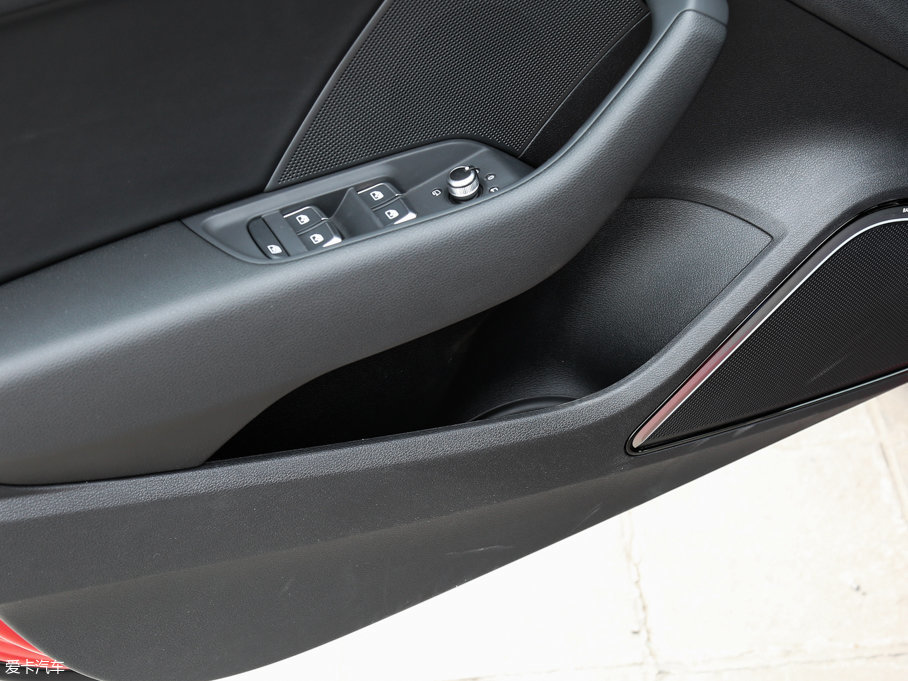 2017WA3 Limousine 40 TFSI L