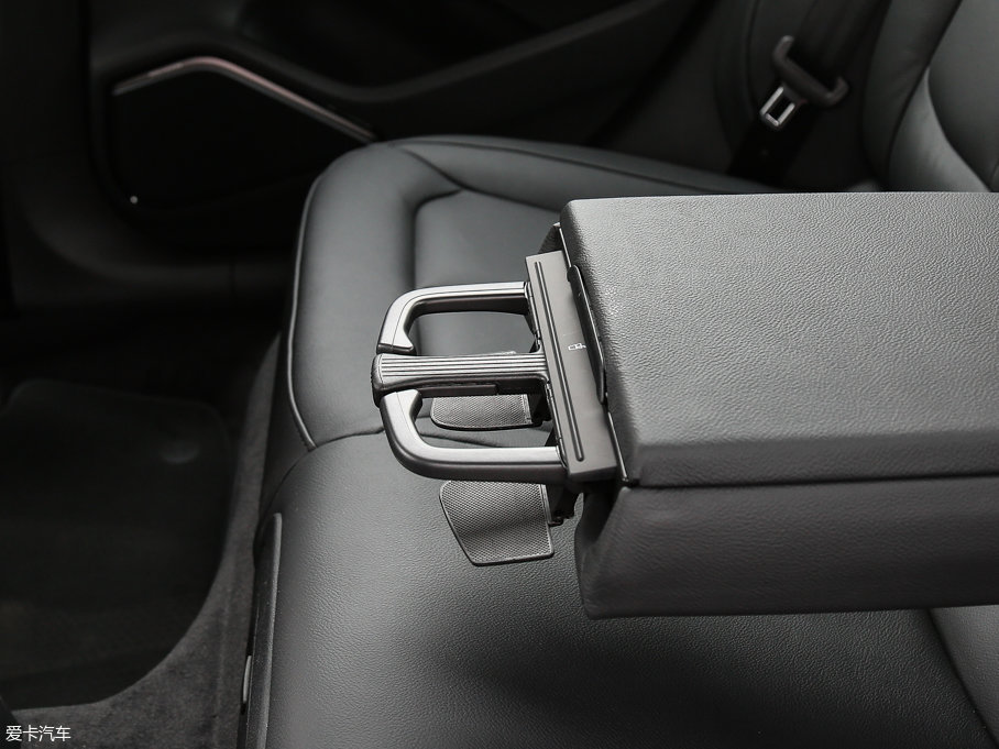 2017WA3 Limousine 40 TFSI L