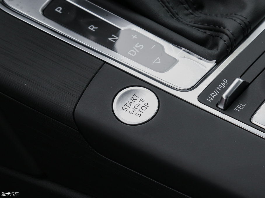 2017?yun)WA3 Limousine 40 TFSI L(fng)