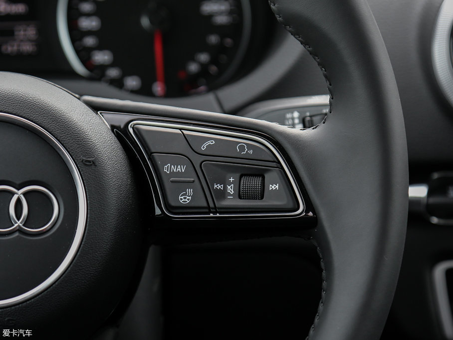 2017?yun)WA3 Limousine 40 TFSI L(fng)