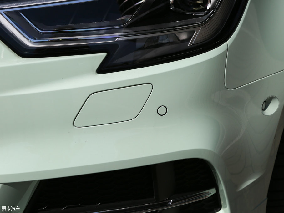 2017WA3 Limousine 40 TFSI \