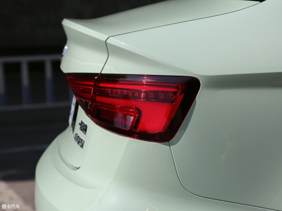 2017WA3 Limousine 40 TFSI \