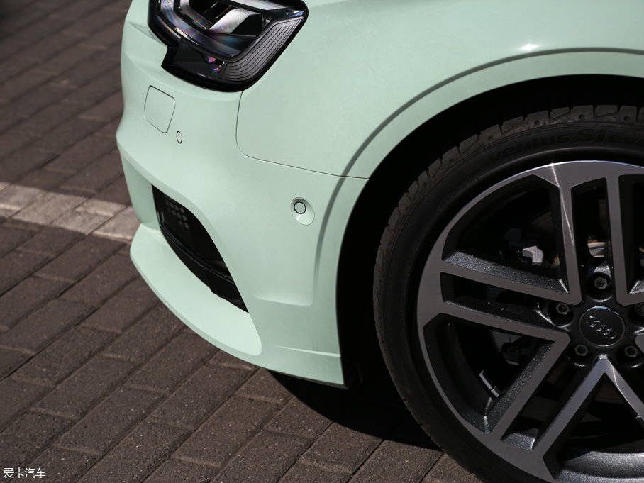 2017WA3 Limousine 40 TFSI \