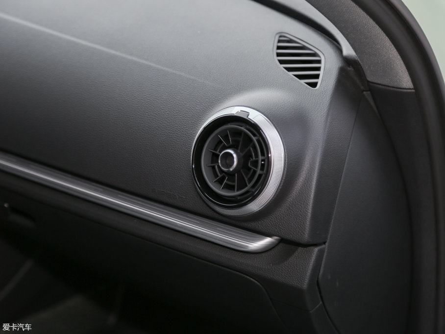 2017WA3 Limousine 40 TFSI \