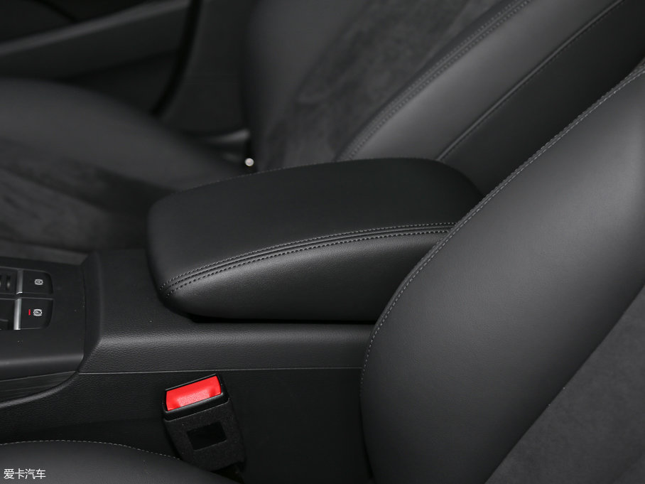 2017WA3 Limousine 40 TFSI \