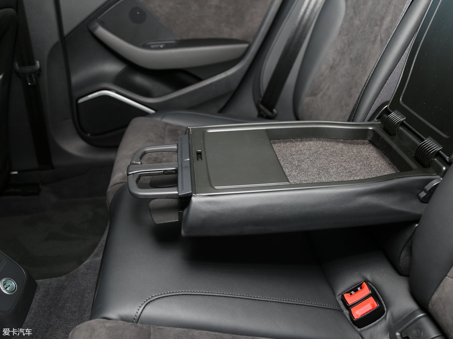 2017WA3 Limousine 40 TFSI \