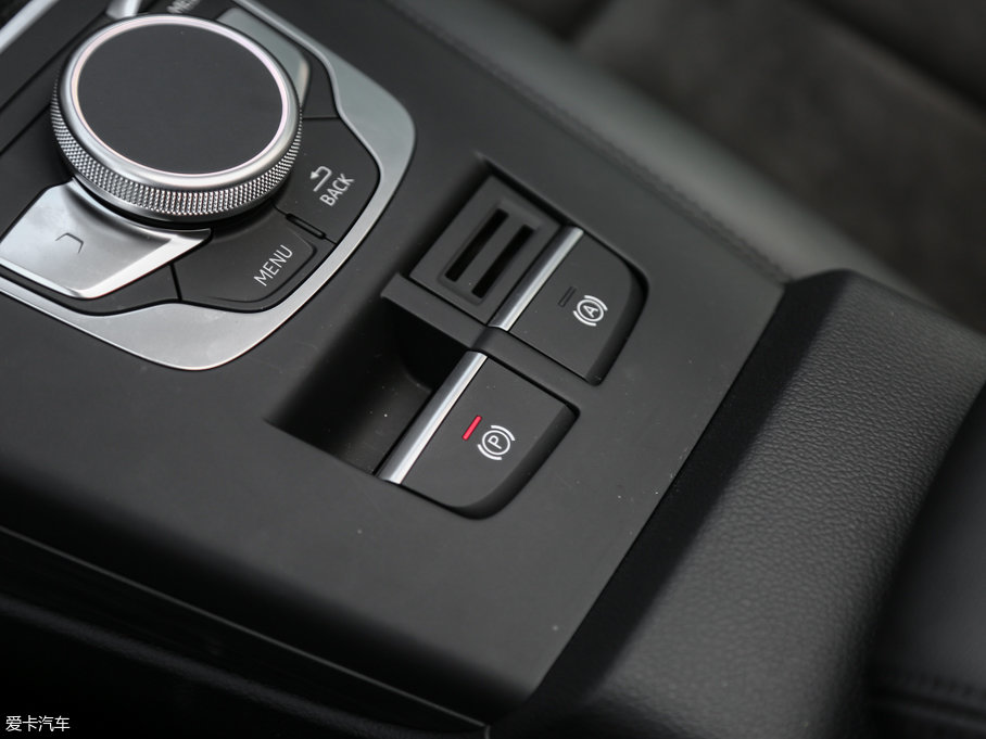 2017WA3 Limousine 40 TFSI \