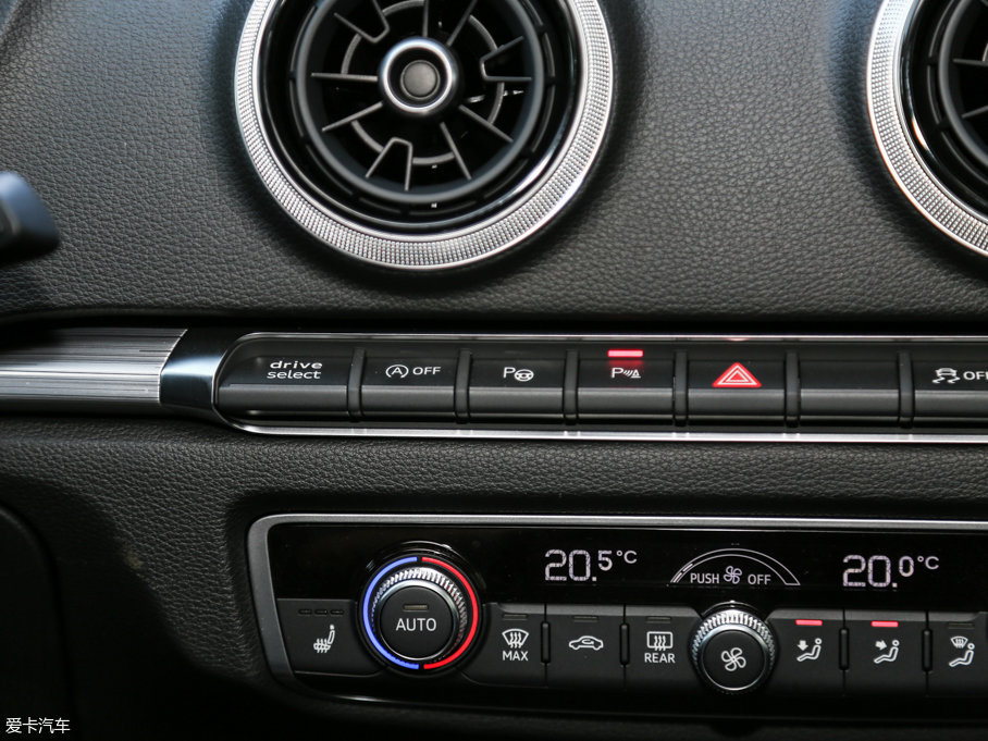 2017WA3 Limousine 40 TFSI \