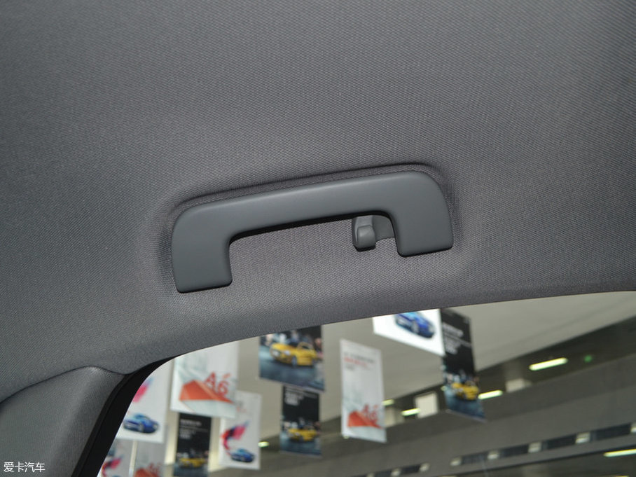 2017?yun)WA3 Limousine 35 TFSI L(fng)