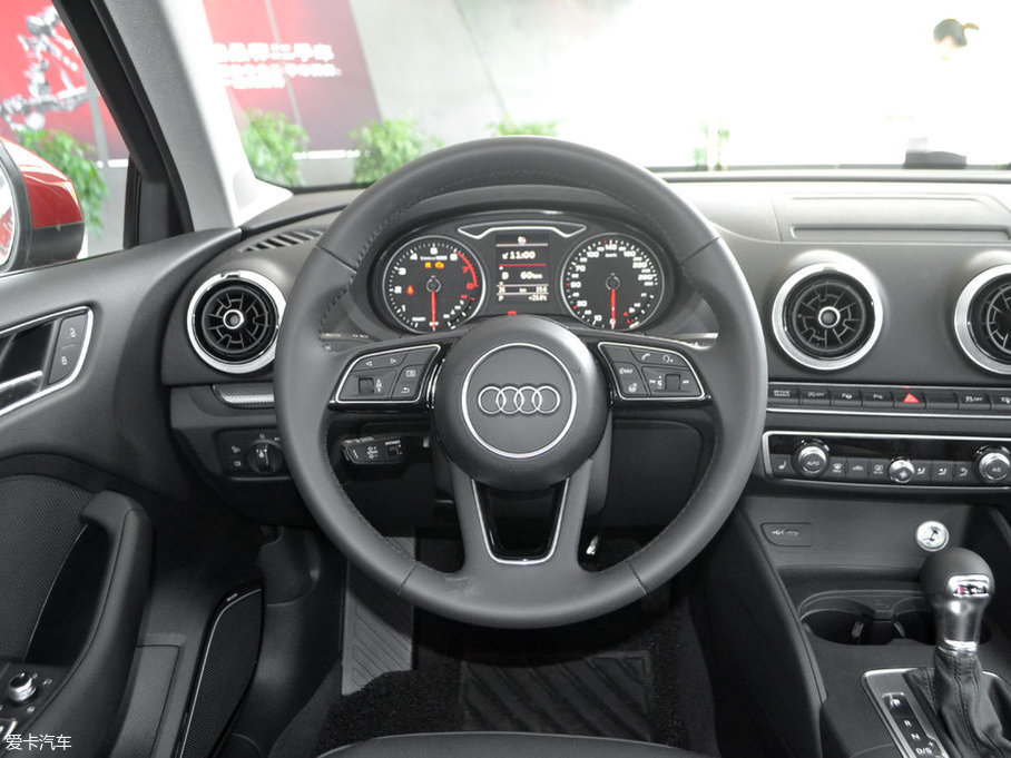 2017WA3 Limousine 35 TFSI L