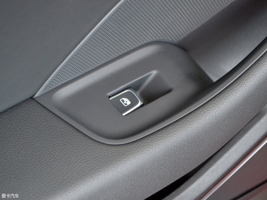 2017WA3 Limousine 35 TFSI L