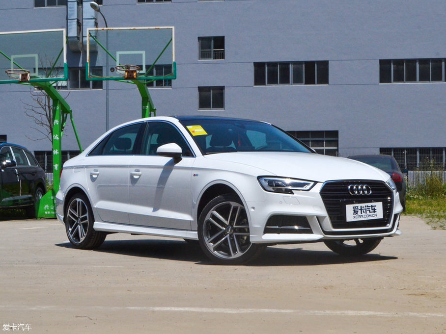 2017WA3 Limousine 35 TFSI \