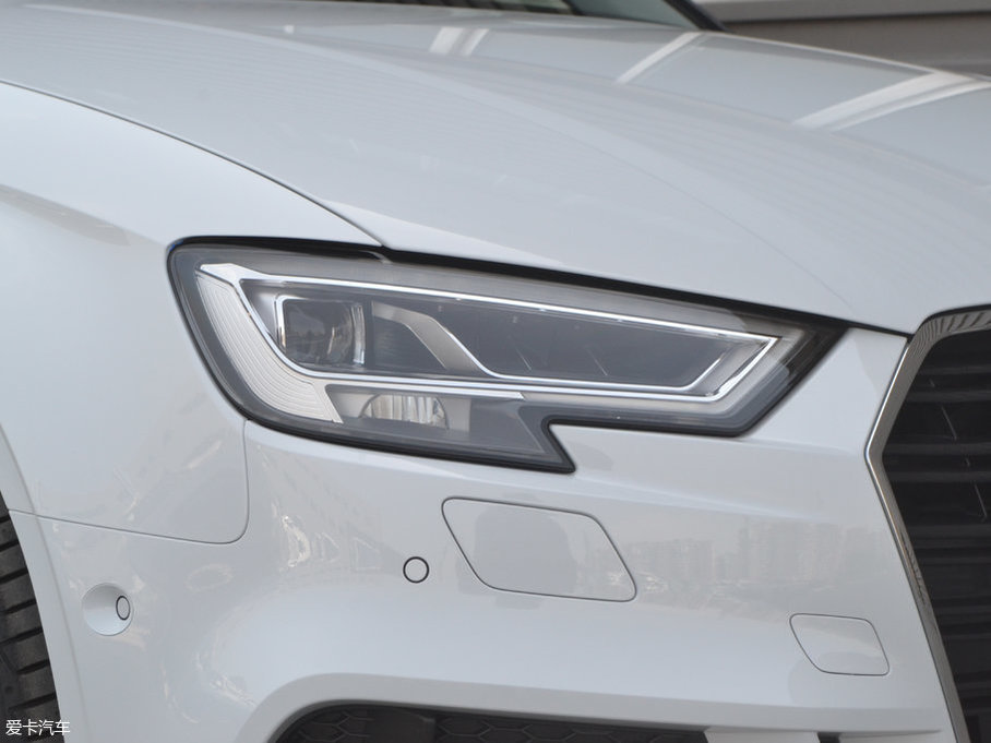 2017WA3 Limousine 35 TFSI \