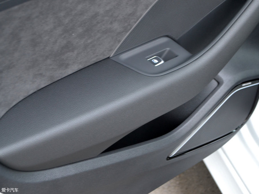 2017?yun)WA3 Limousine 35 TFSI \(yn)(dng)