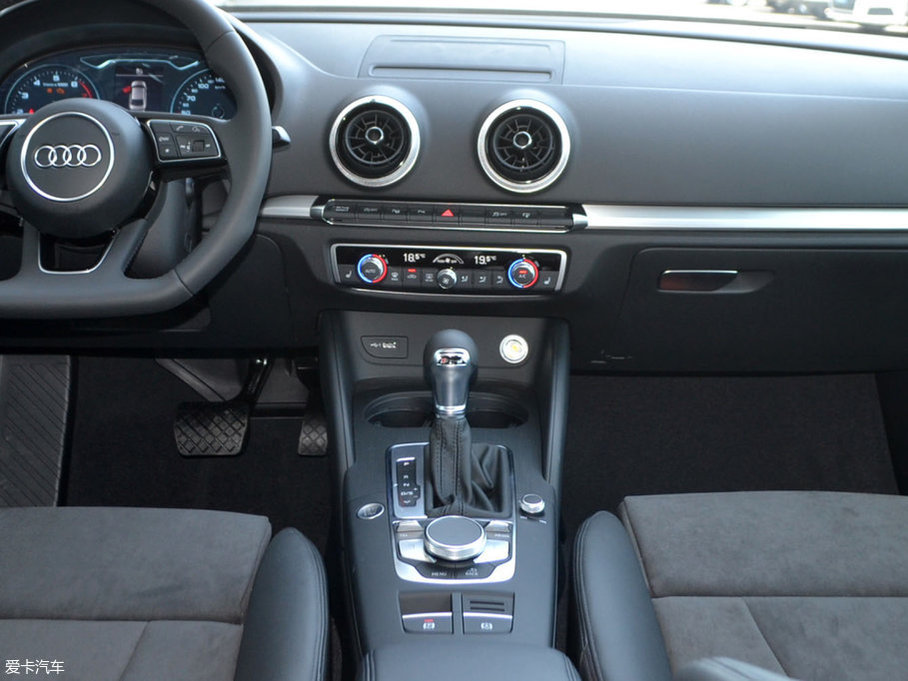 2017WA3 Limousine 35 TFSI \