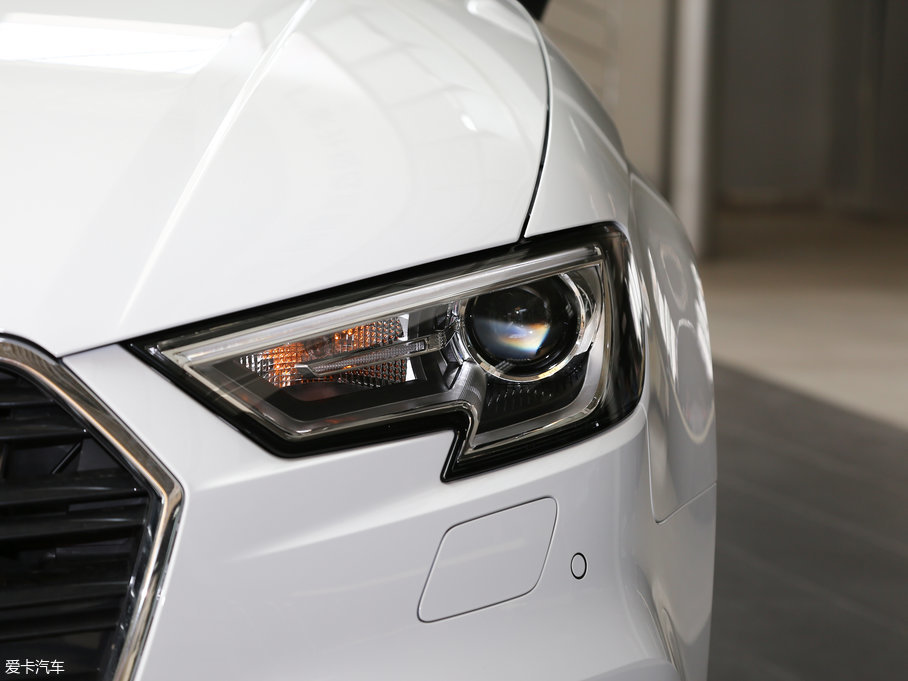 2017WA3 Limousine 35 TFSI r