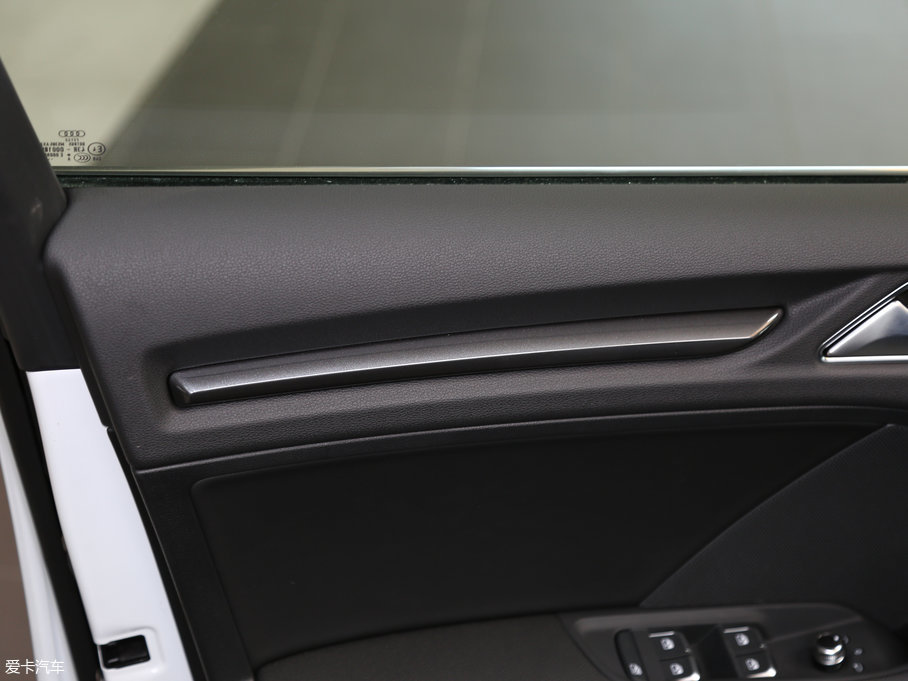 2017WA3 Limousine 35 TFSI r