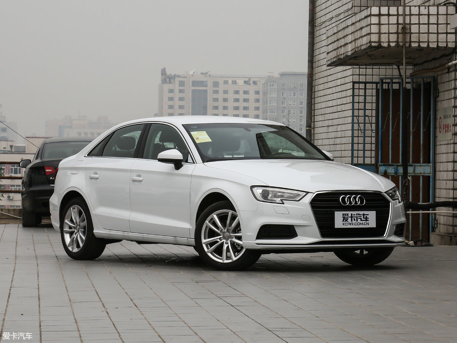 2017WA3 Limousine 35 TFSI Mȡ