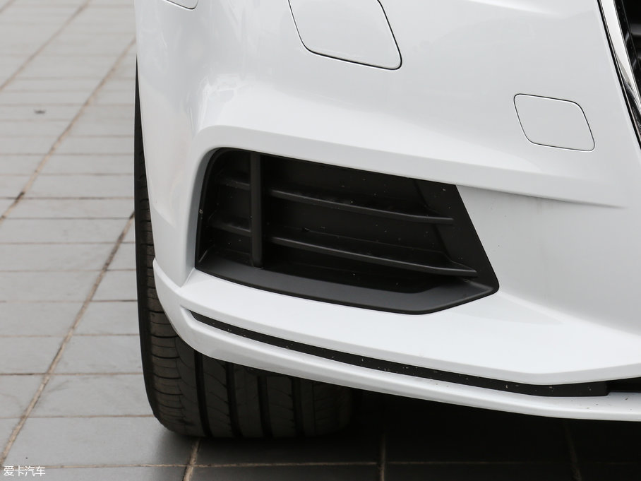 2017WA3 Limousine 35 TFSI Mȡ