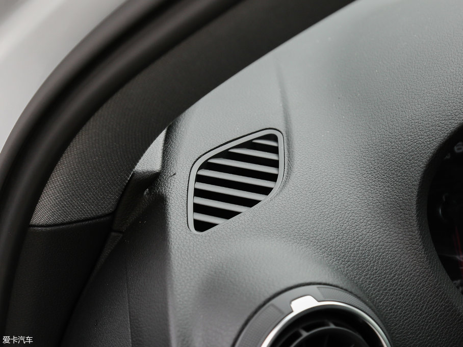 2017WA3 Limousine 35 TFSI Mȡ