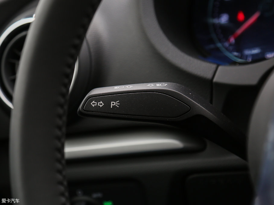 2017WA3 Limousine 35 TFSI Mȡ