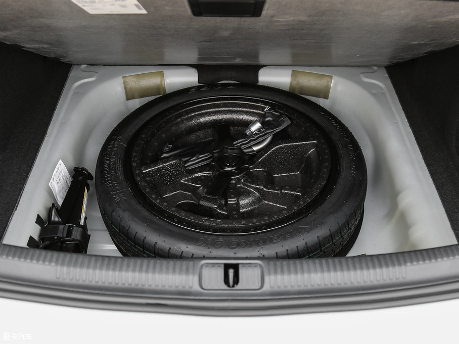 2017WA3 Limousine 35 TFSI Mȡ