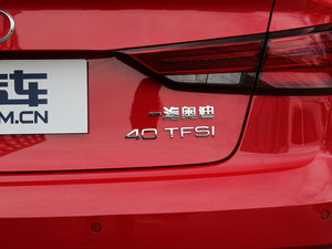 201740 TFSI \ ^