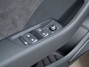 201735 TFSI \ {܇ƅ^	