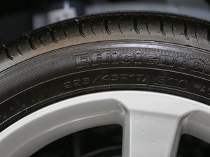 201735 TFSI r ݆̥ߴ